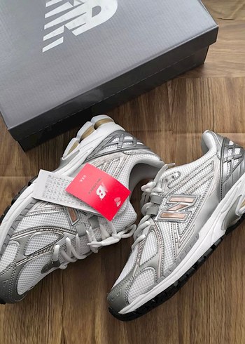 New Balance New Balance Beyaz Gri Kadın Spor Ayakkabı