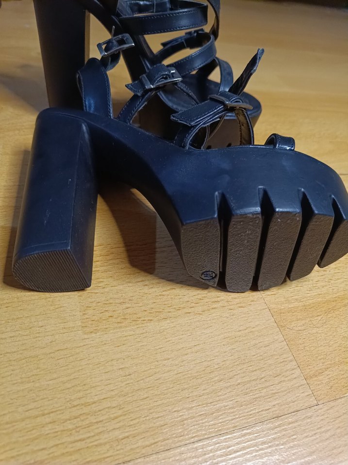 Siyah Gotik Platform Topuklu Kadın Ayakkabı - Görsel 5