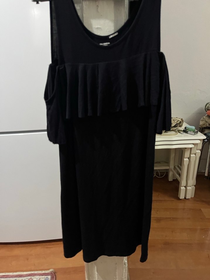 Siyah Uzun Kollu Volanlı Gotik Elbise - Görsel 2