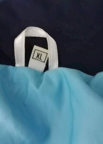 Erkek Mavi Rahat Kesim Kapüşonlu Yağmurluk - Görsel 3