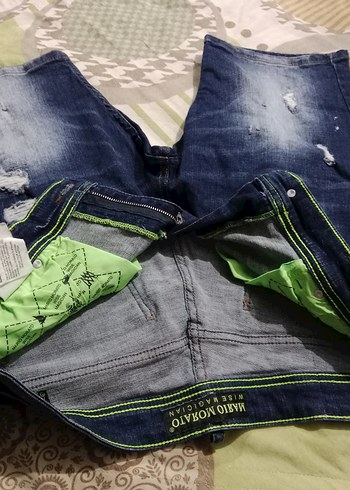 Renkli Batik Desenli Rahat Kesim Erkek Kot Şort - Görsel 5