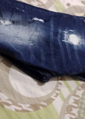 Renkli Batik Desenli Rahat Kesim Erkek Kot Şort - Görsel 3