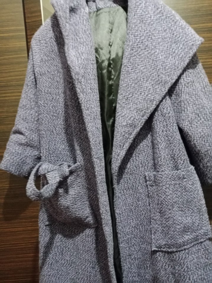 Gri Uzun Örgü Kadın Yün Kaban - Görsel 3
