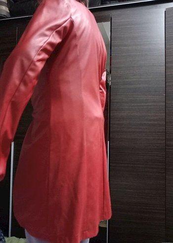 Parlak Kırmızı Deri Midi Hamile Kabanı - Görsel 4