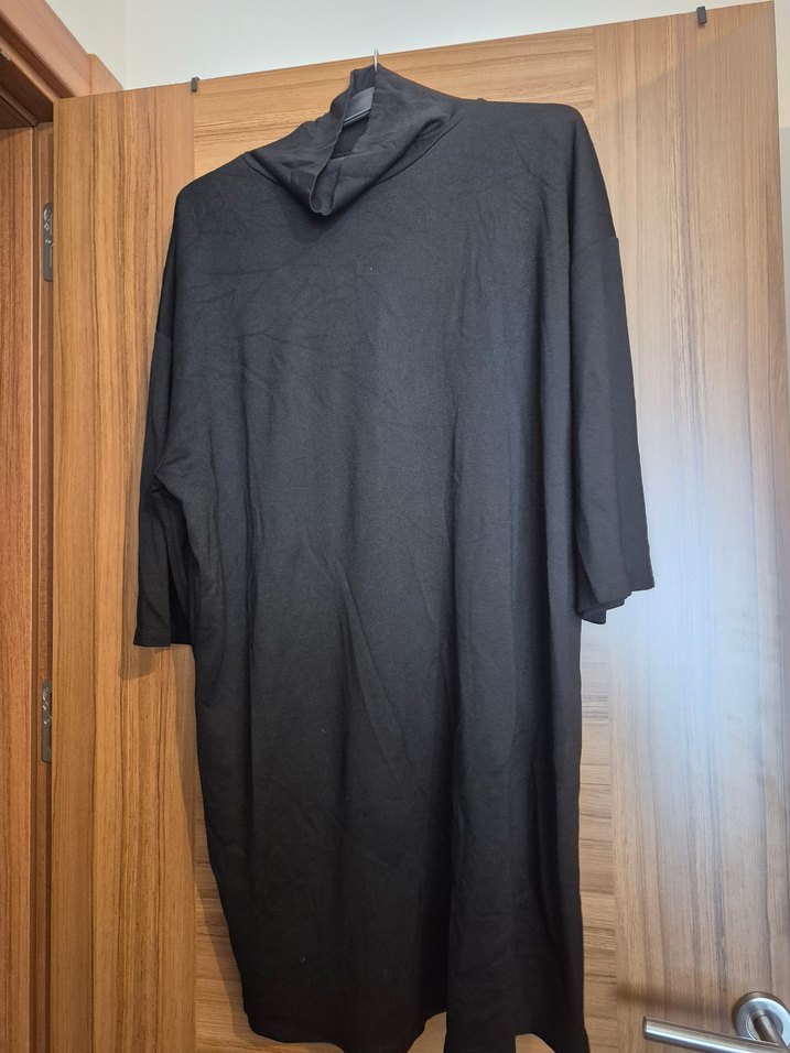 Siyah kısa elbise - Görsel 2