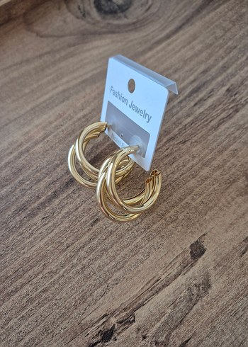 Altın Renkli Küpe - Görsel 2