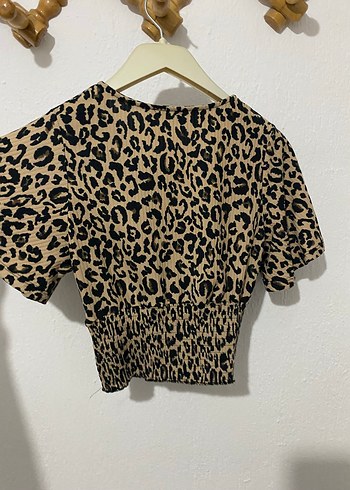 Zara Kısa Kollu Leopar Desenli V Yaka Bluz