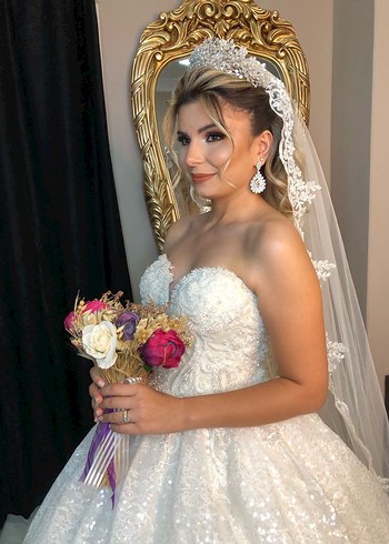 Beyaz Straplez Prenses Model Gelinlik