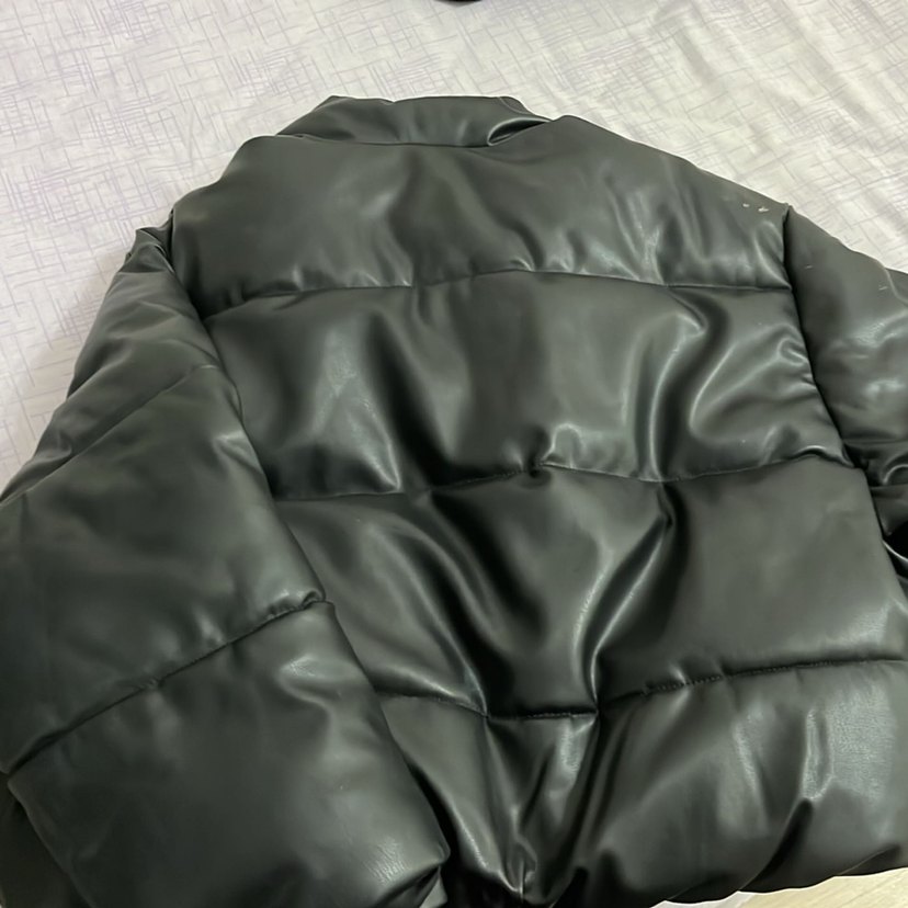 Siyah Deri Kısa Kadın Mont - Görsel 4