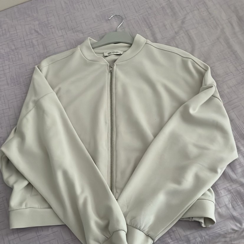 Beyaz Fermuarlı Kadın Sweatshirt - Görsel 2