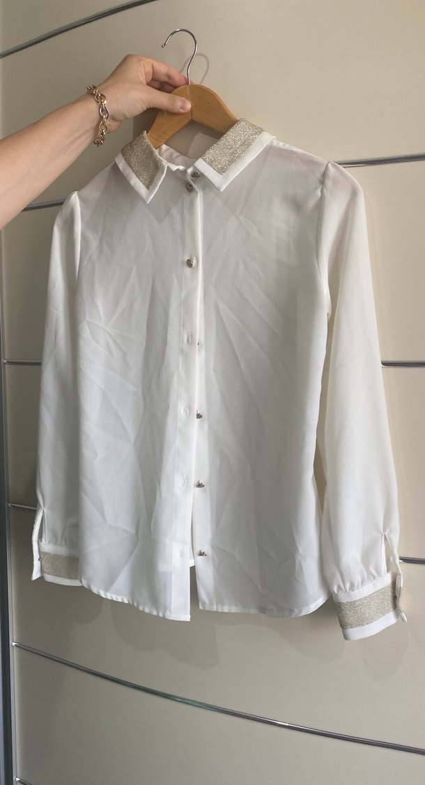Zincir Detaylı Beyaz Uzun Kollu Gömlek - Görsel 2
