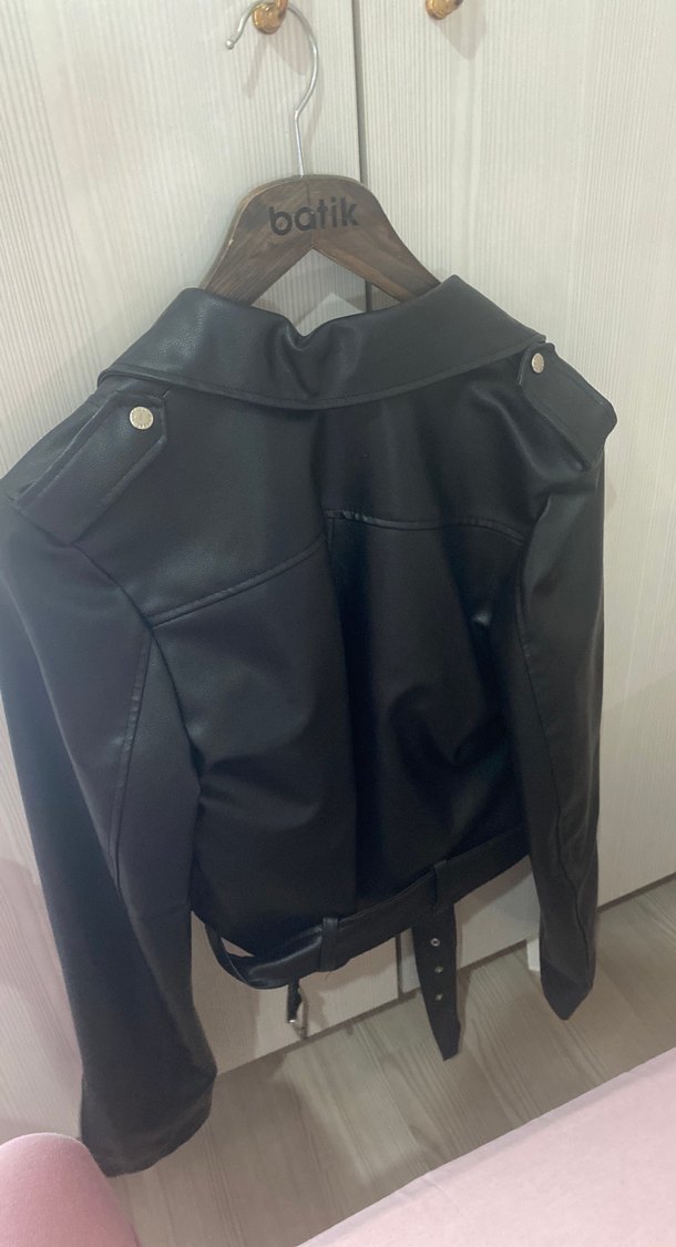 Kadın Siyah Kemerli Deri Biker Ceket - Görsel 3