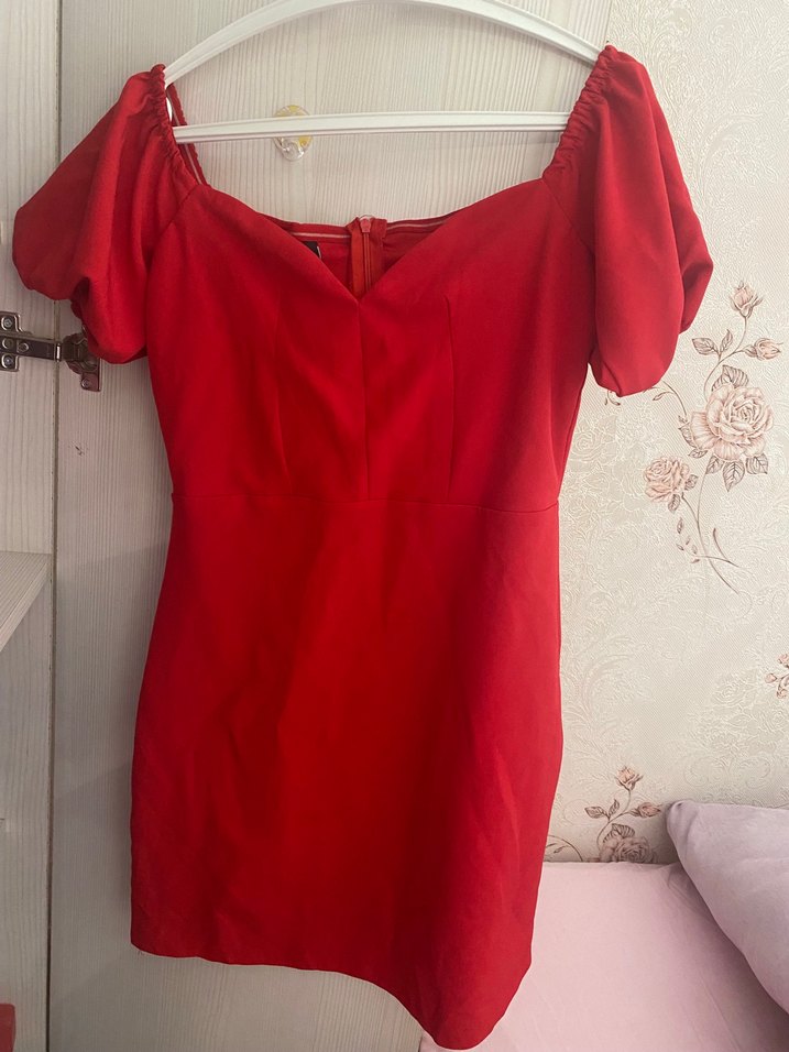 V Yaka Kısa Kırmızı Mini Elbise - Görsel 2