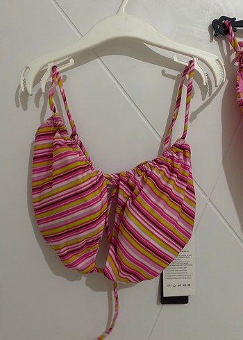 34 Beden Pembe Çizgili Mini Bikini Takımı