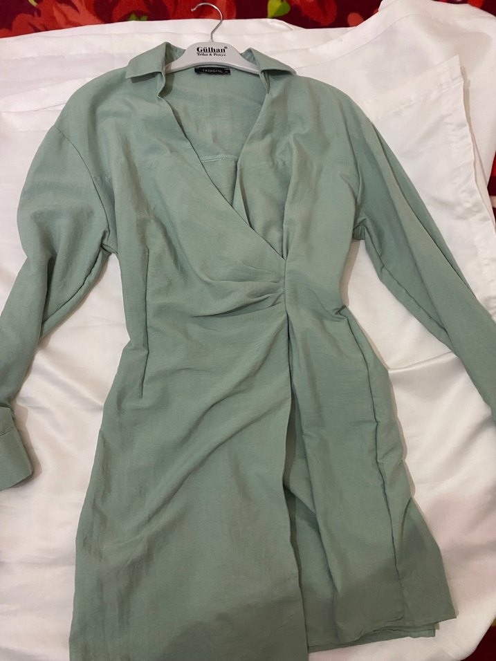 Uzun Kollu Gevşek Kesim Yeşil Kadın Elbise - Görsel 2