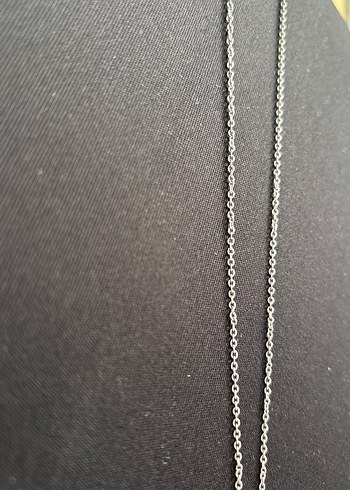 Beden Zincir Detaylı Mini Kolye
