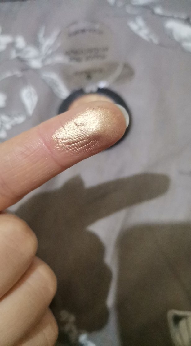 Essence Parlak Bej Göz Farı - Görsel 2