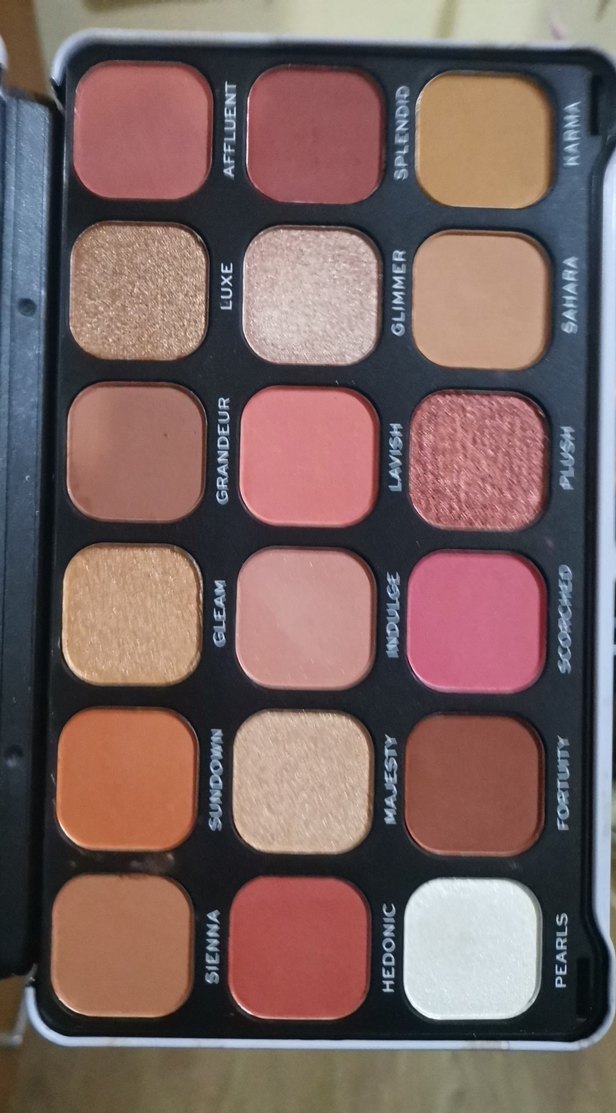 Revolution London Parlak Bej Göz Farı Paleti - Görsel 3