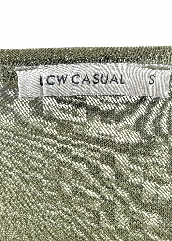 LC Waikiki T-shirt %70 İndirimli. - Görsel 4