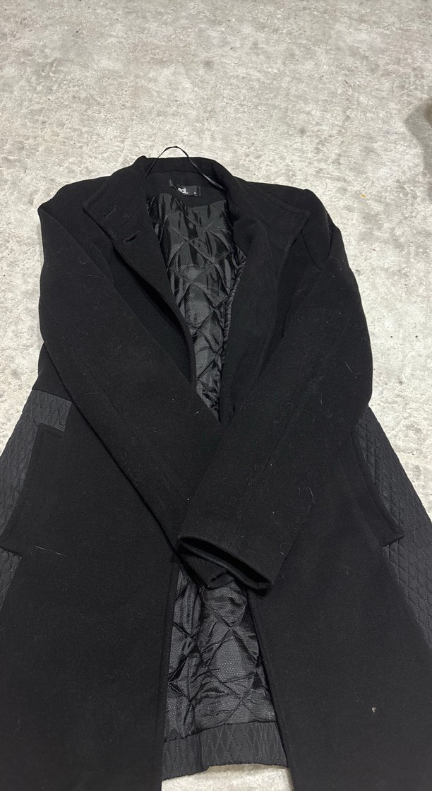 Siyah Kadın Kaban - Görsel 2