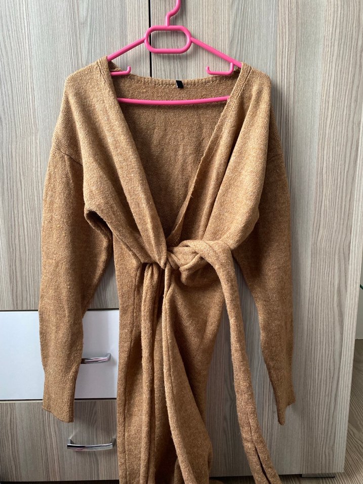 Bej V Yaka Uzun Triko Elbise - Görsel 2