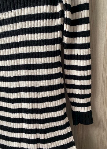 Siyah Beyaz Çizgili Uzun Triko Elbise - Görsel 5