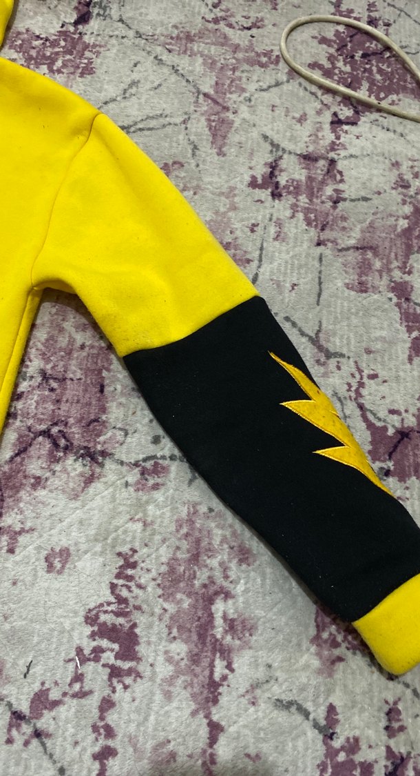 Kapüşonlu Sarı Baskılı Kadın Sweatshirt - Görsel 3