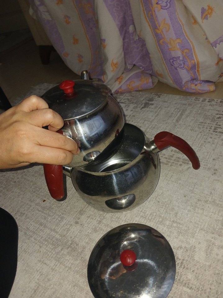 Kırmızı Kulplu Paslanmaz Çelik Çaydanlık Seti - Görsel 4