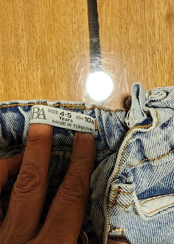 Zara kız çocuk Renkli Nakışlı Düğmeli Kız Kot Şort - Görsel 4