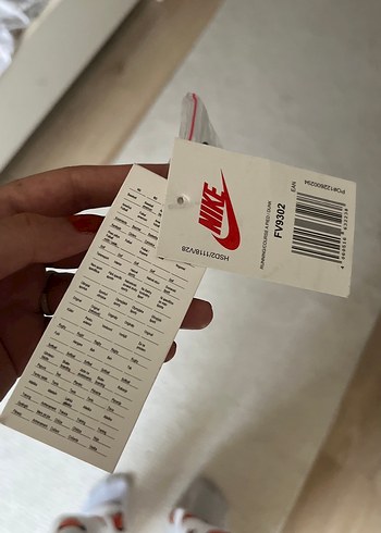 Beden Nike Siyah Elastik Kadın Anahtarlık