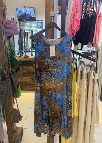 Mavi Batik Desenli Elbise