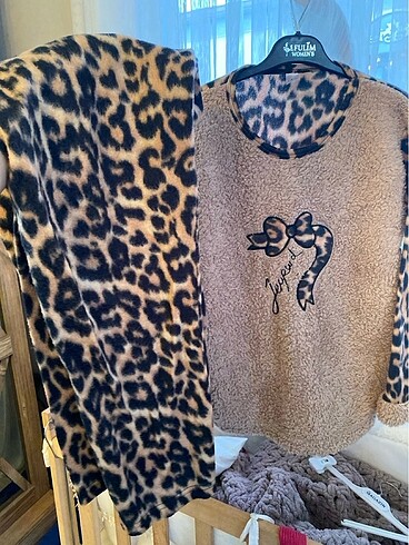 m Beden camel Renk Leoparlı peluş pijama takımı
