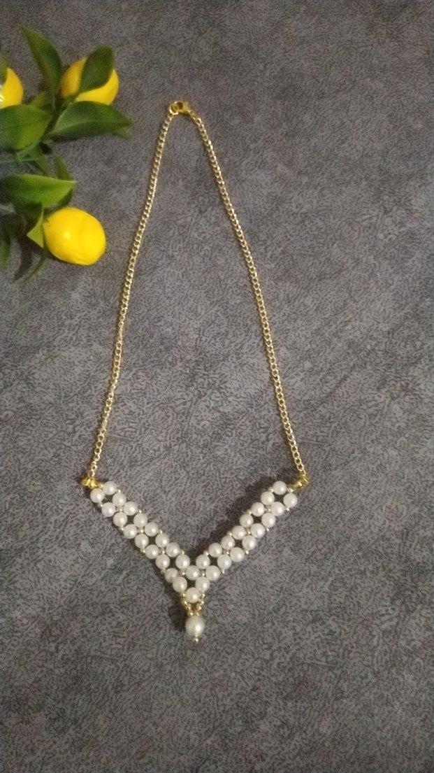 Boncuk Detaylı Altın Renkli Midi Kolye - Görsel 2