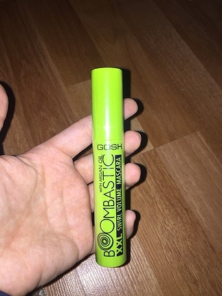 GOSH BOMBASTIC XXL ARGAN YAĞLI BESLEYİCİ KIVIRICI DOLGUN GÖSTERE