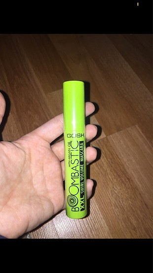 GOSH BOMBASTIC XXL ARGAN YAĞLI BESLEYİCİ KIVIRICI DOLGUN GÖSTERE