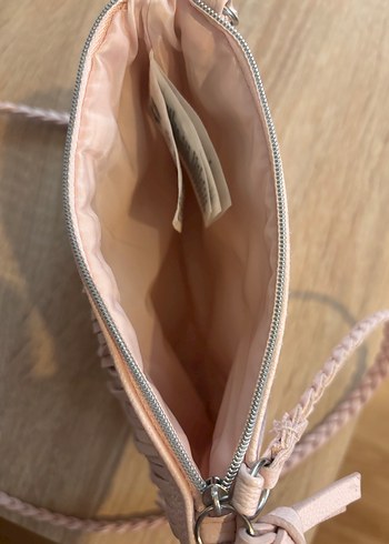H&M Püsküllü Bej Süet Bohem Çanta