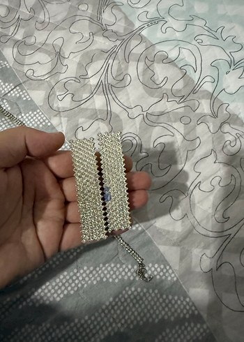Beden Beyaz taşlı Zincir Detaylı Kadın bileklik kolye küpe ve toka