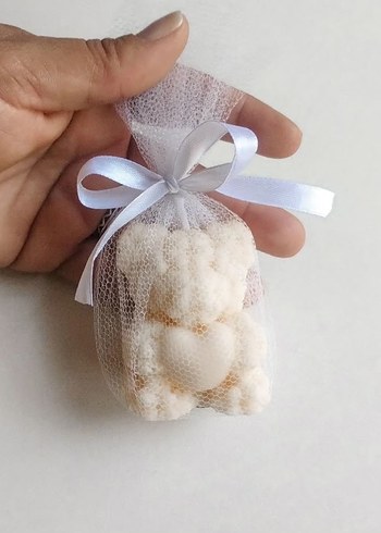 Kalp Detaylı Ayıcık Şeklinde Beyaz Mum - Görsel 2