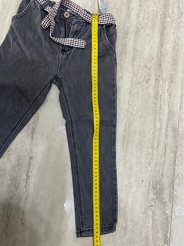 4 Yaş Beden Zara marka kız çocuk kot pantolon