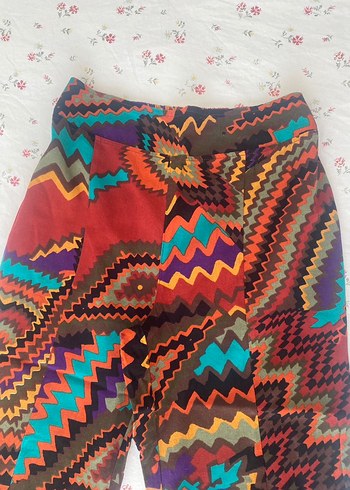 36 Beden çeşitli Renk Bohem Renkli Batik Desenli İspanyol Paça Pantolon