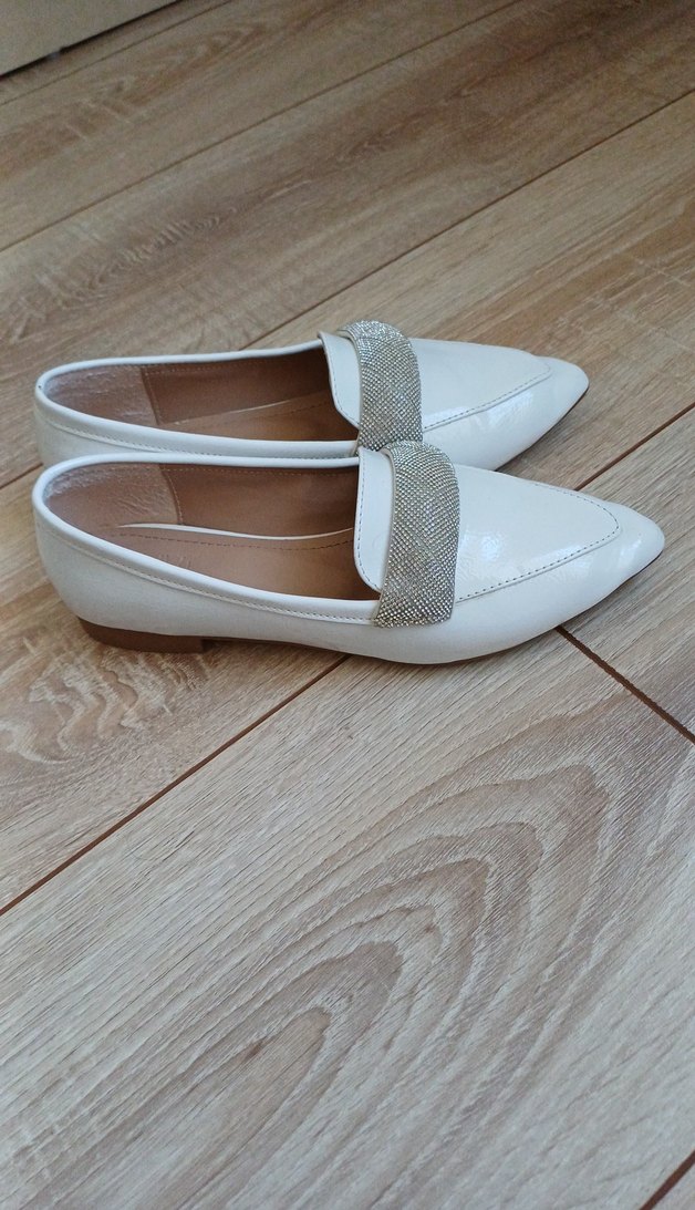 Beyaz Tokalı Blok Topuklu Kadın Babet - Görsel 2