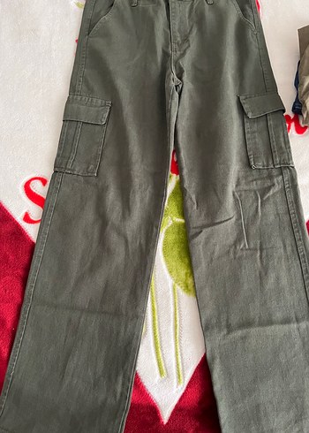 Erkek kadın uygun doğa yeşili pantolon