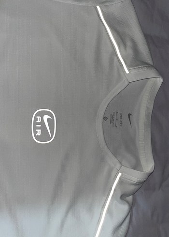 Nike air spor tshirt günlük kullanım için uygun - Görsel 4