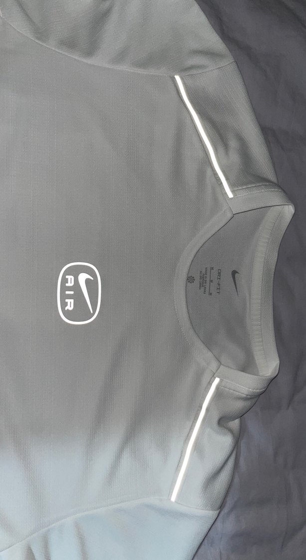 Nike air spor tshirt günlük kullanım için uygun - Görsel 4