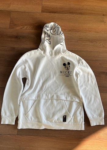 Kapüşonlu Beyaz Baskılı Kadın Sweatshirt