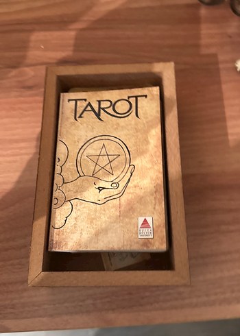  78 Kartlı Tarot Destesi ve Kitap