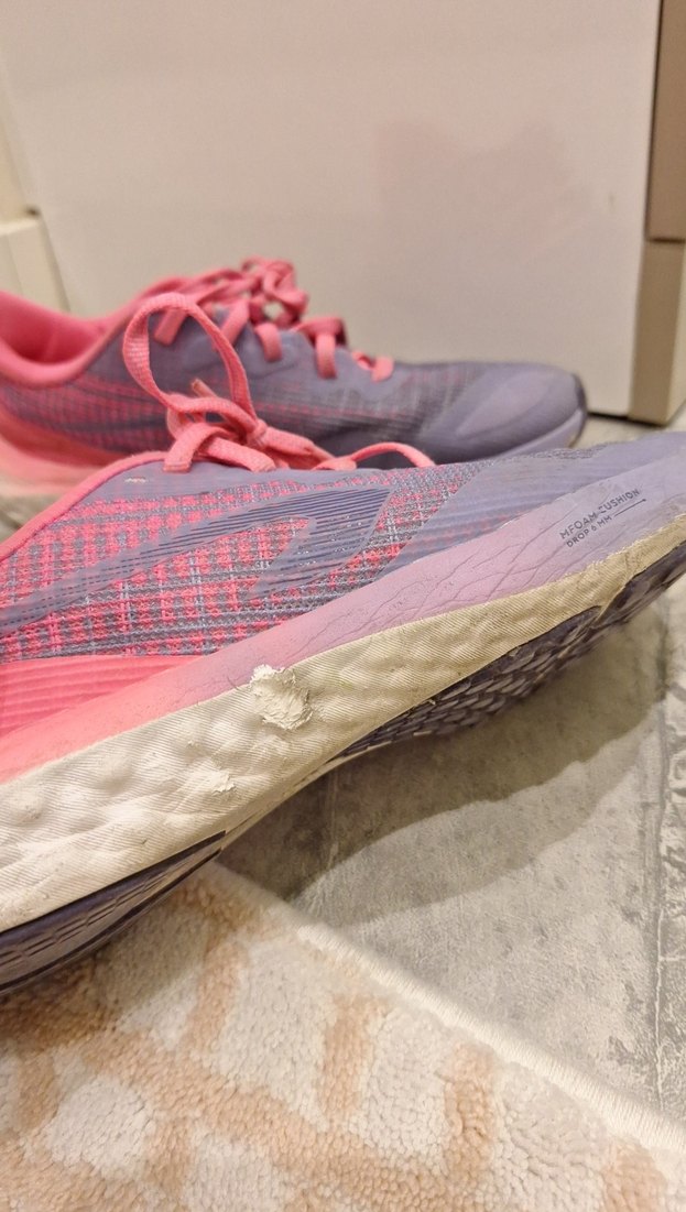 Pembe Bağcıklı Kadın Spor Ayakkabısı - Görsel 3