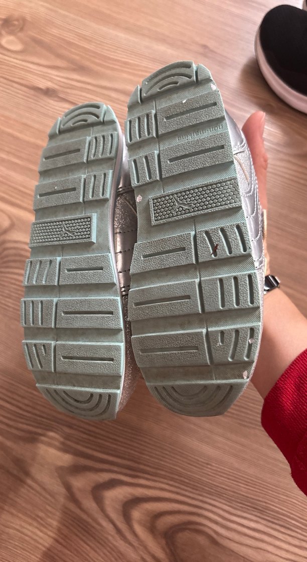 Kız Çocuk Gri Cırt Cırtlı Spor Ayakkabı - Görsel 3