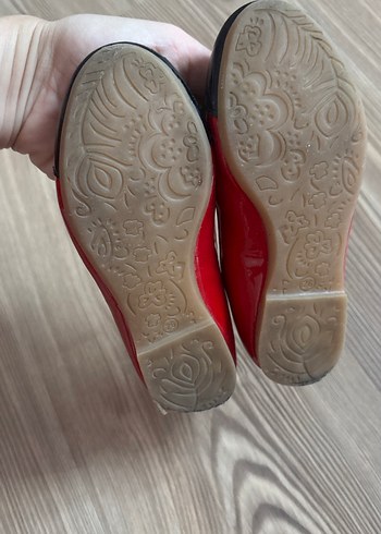 Kız Çocuk Kırmızı Baskılı Tokalı Babet - Görsel 2