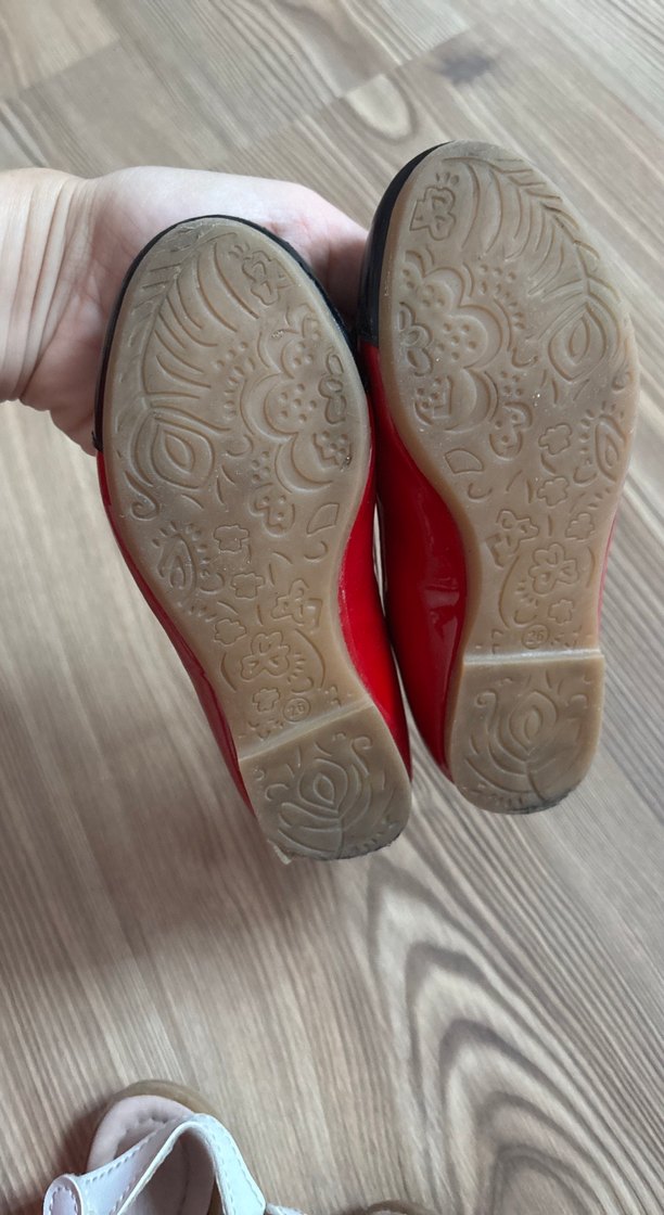 Kız Çocuk Kırmızı Baskılı Tokalı Babet - Görsel 2